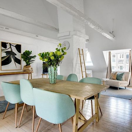 Sanders Main - Endearing Two-Bedroom Duplex Apartment With A Balcony Next To Magical Nyhavn Koppenhága Kültér fotó